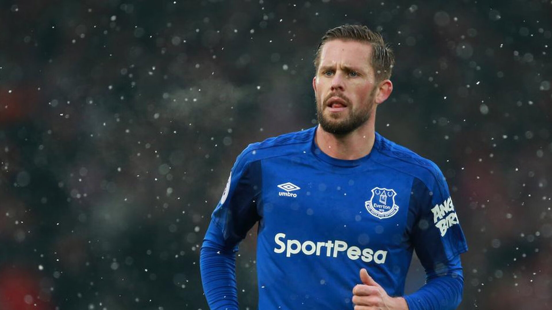 随机“广州队举办青少年足球体验营”，广州足球青训机构