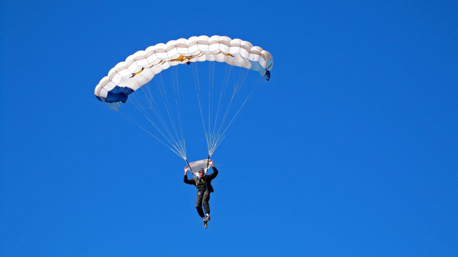 国家队开展篮球专项体能监测助力科学训练与康复安排，篮球运动专项体能训练的研究